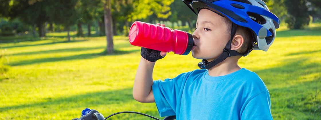 ¿Las bebidas deportivas son adecuadas para los niños?